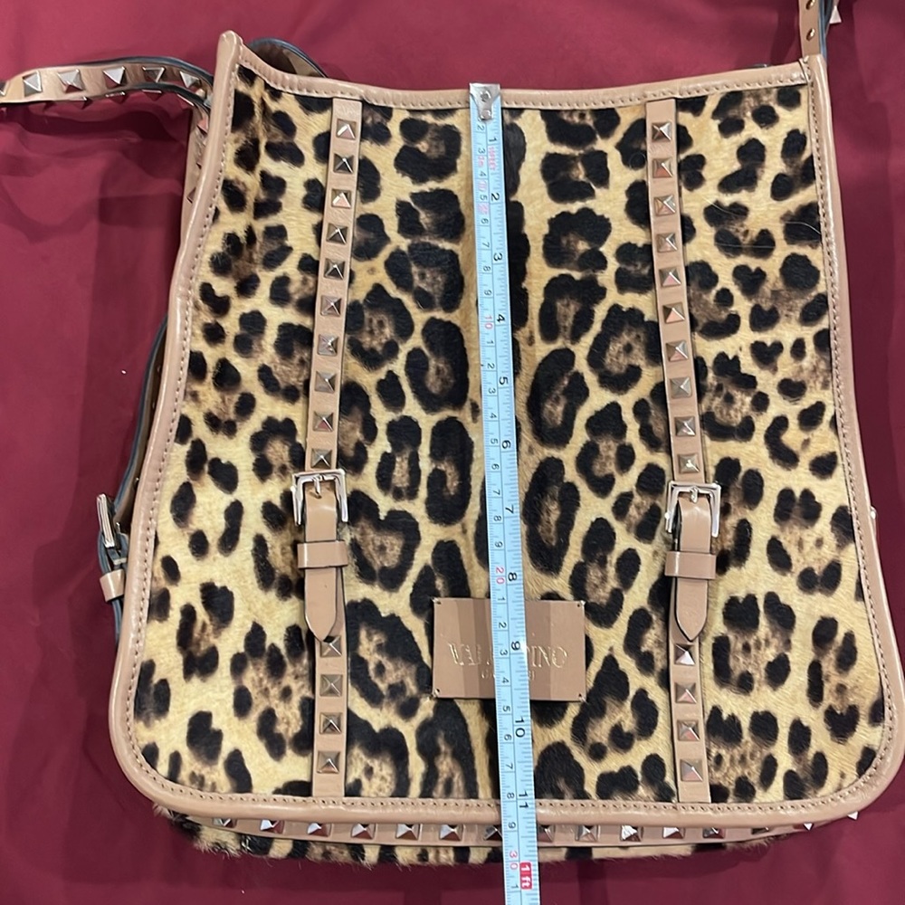 Valentino rock stud in leopard print bag - Picture 5 of 7